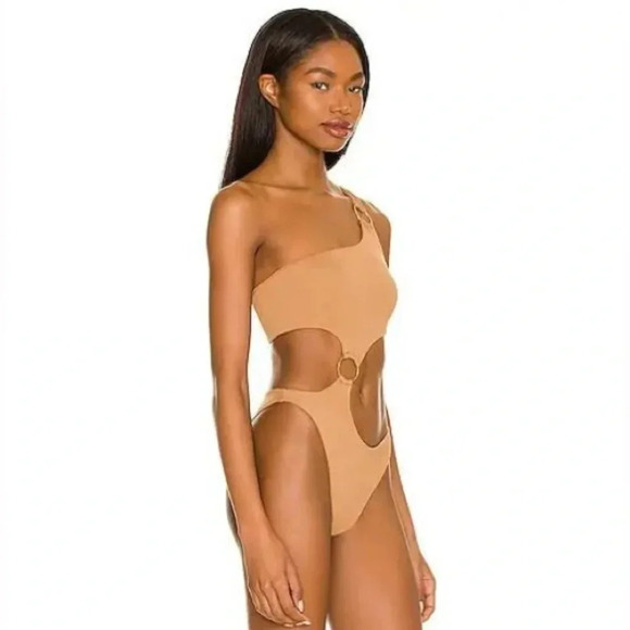 L*Space x Tessa Brooks Tessa One Piece, camel - Picture 7 of 13